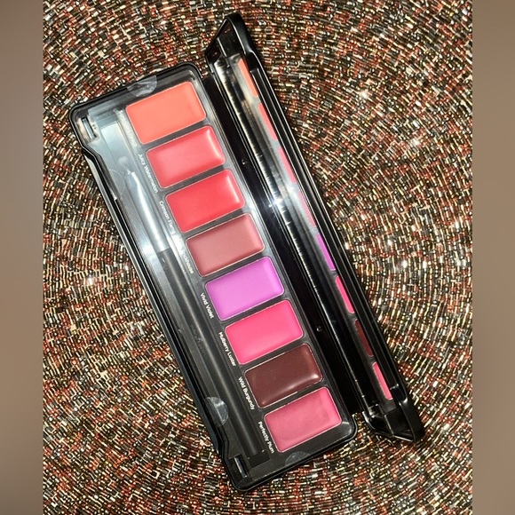 Glitter & Glam Plum Matte Lipstick Case - Picture 1 of 3